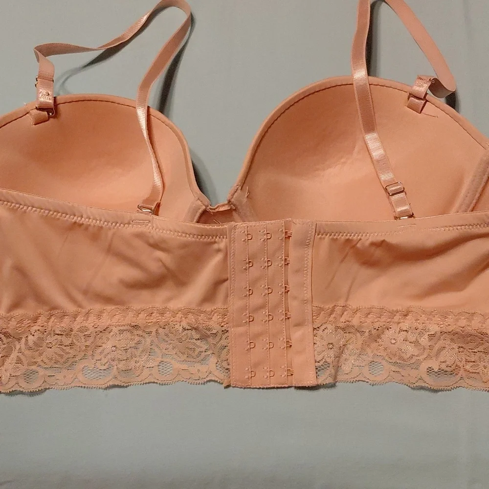 Chic Lace Trim Blush Bra and Strapless Top.